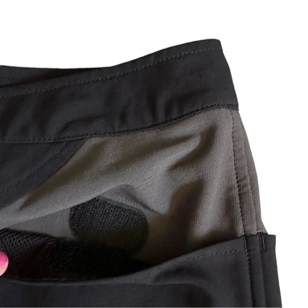 Pearl Izumi Black Cycling Shell Athletic Board Shorts Size M/L